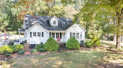 4309 Hartland Rd, Lenoir, NC 28645