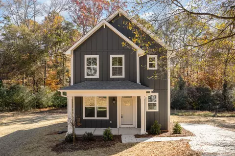 302 Cherry St, Belmont, NC 28012