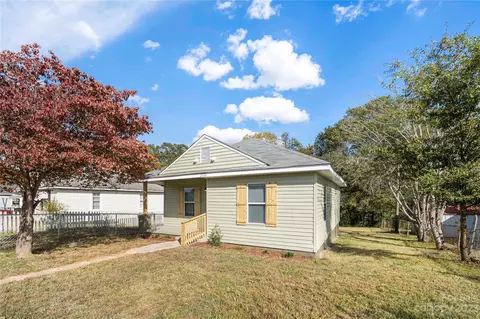 2020 Marietta St, Gastonia, NC 28054