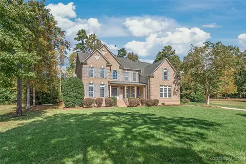 8635 Carly E Ln E, Mint Hill, NC 28227