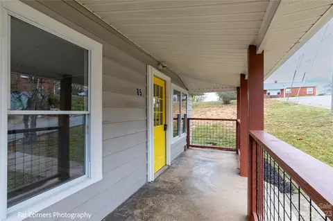 85 2nd St, Canton, NC 28716