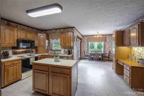 2077 E Winds Ave, Morganton, NC 28655 photo 6