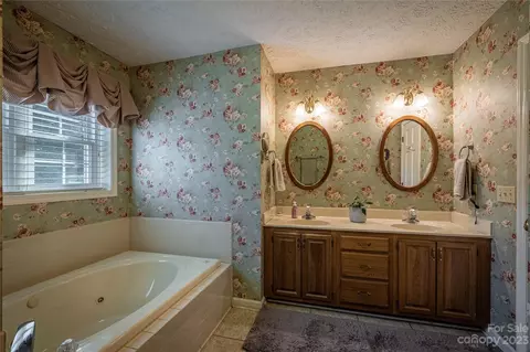 2077 E Winds Ave, Morganton, NC 28655 photo 13