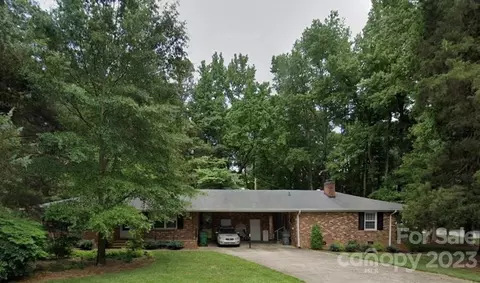 5001 Randolph Rd, Charlotte, NC 28211
