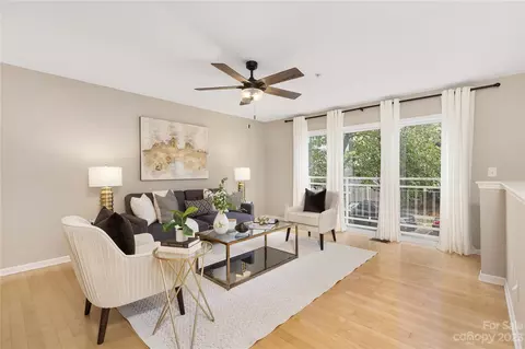 614 Raphael Pl, Charlotte, NC 28205