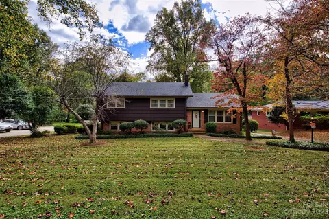 212 5th Ne St NE, Conover, NC 28613 photo 3
