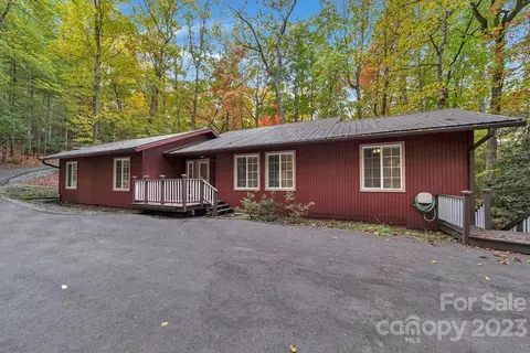 504 Knob Creek Rd, Pisgah Forest, NC 28768