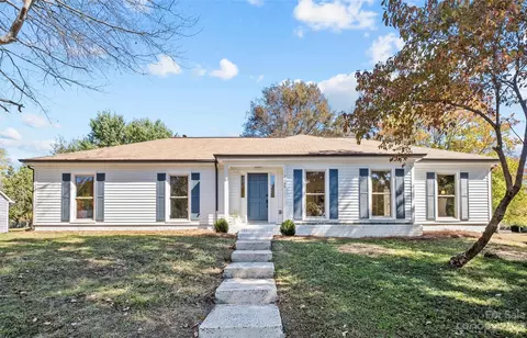 2449 Oberbeck Ln, Charlotte, NC 28210