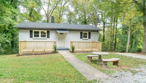 116 Douglas Dr, Morganton, NC 28655