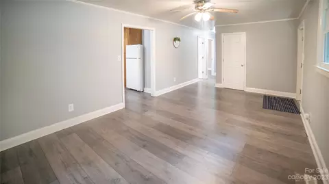 116 Douglas Dr, Morganton, NC 28655 photo 2