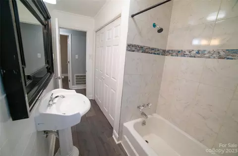 116 Douglas Dr, Morganton, NC 28655 photo 6