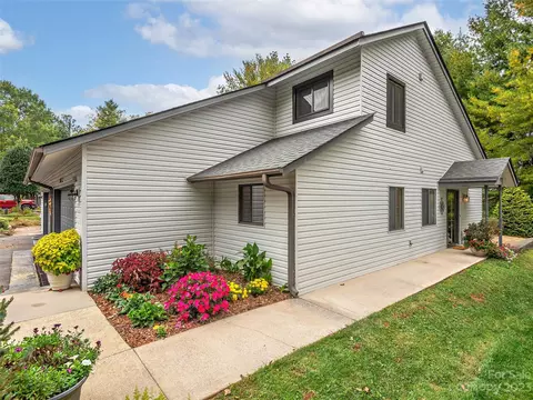 307 Oak Pl, Asheville, NC 28803