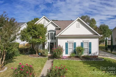 15384 Michael Andrew Rd, Huntersville, NC 28078