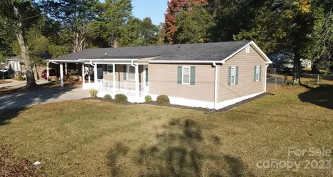 325 E Carter St, Lincolnton, NC 28092