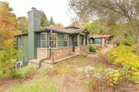 93 Clarks Chapel Rd, Weaverville, NC 28787