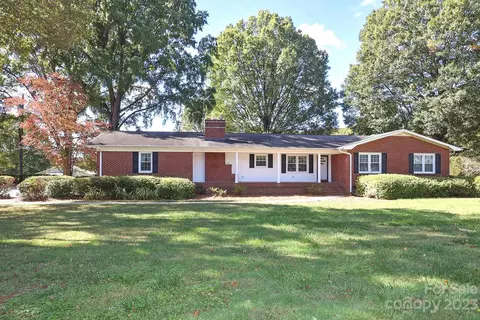 12620 Idlewild Rd, Matthews, NC 28105
