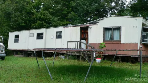 64 Quiet Pine 8-9 Ln #8-9, Hendersonville, NC 28792