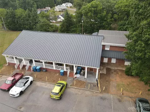30 39th Nw St NW, Hickory, NC 28601