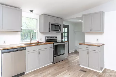 150 Trent Rd, Statesville, NC 28677
