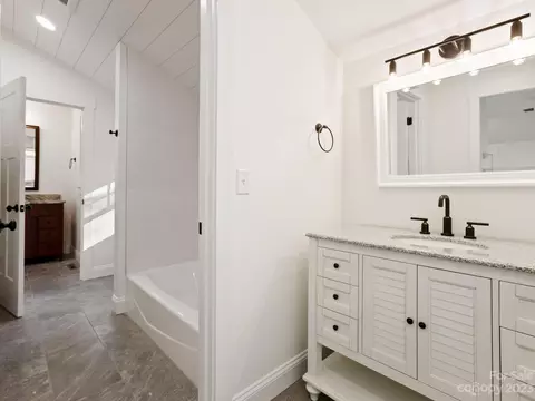 24 Oakbrook Rd, Fletcher, NC 28732 photo 23
