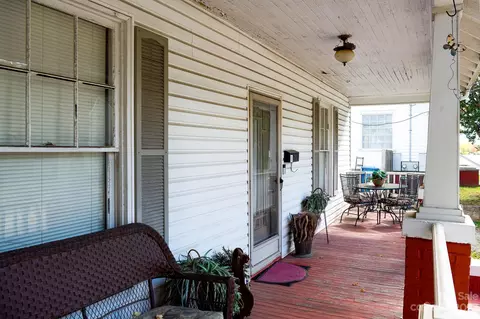 124 E Monroe St, Salisbury, NC 28144 photo 2
