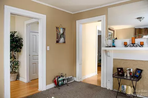 124 E Monroe St, Salisbury, NC 28144 photo 8