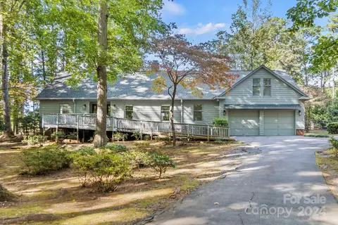 6 Timberidge Dr, Lake Wylie, SC 29710