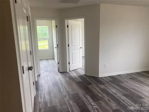 156 Salem Springs Ln, Statesville, NC 28625