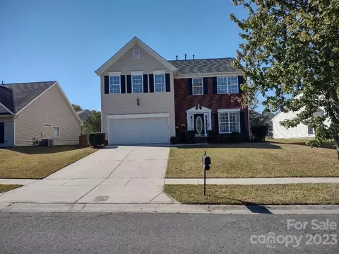 12128 Creek Turn Dr, Charlotte, NC 28278