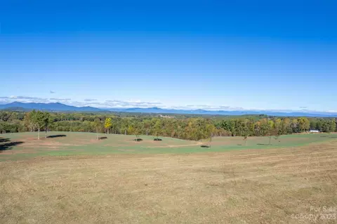 000 Coxe 2 Rd #2, Tryon, NC 28782