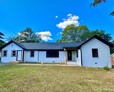 107 Westover Dr, Monroe, NC 28112