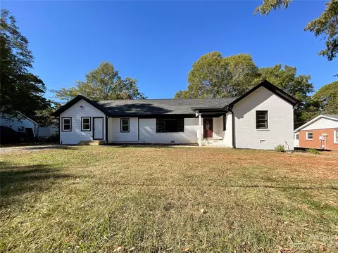 107 Westover Dr, Monroe, NC 28112 photo 2