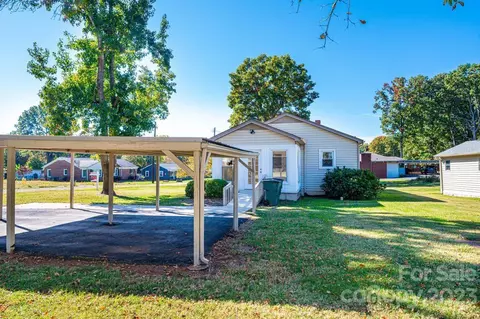 120 9th Se Ave SE, Conover, NC 28613 photo 5