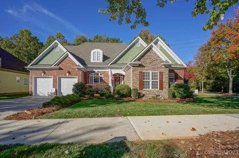 20051 Verlaine Dr, Davidson, NC 28036