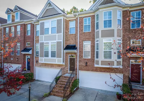 3227 Luke Crossing Dr, Charlotte, NC 28226