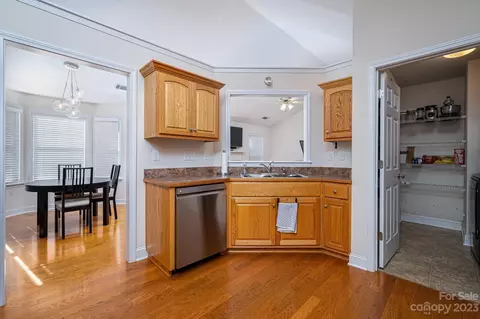 12880 Hill Pine Rd, Midland, NC 28107 photo 8