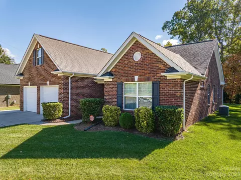 12880 Hill Pine Rd, Midland, NC 28107 photo 2