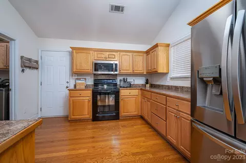 12880 Hill Pine Rd, Midland, NC 28107 photo 10