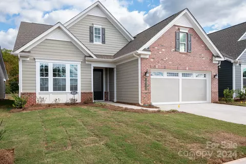 10220 Superb Ln, Charlotte, NC 28215