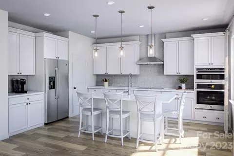 8221 Franklin Trail St, Charlotte, NC 28227