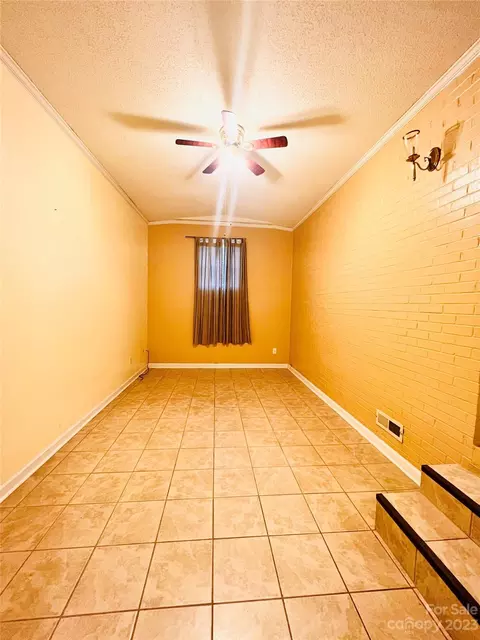 207 7th Ave, Conover, NC 28613 photo 12