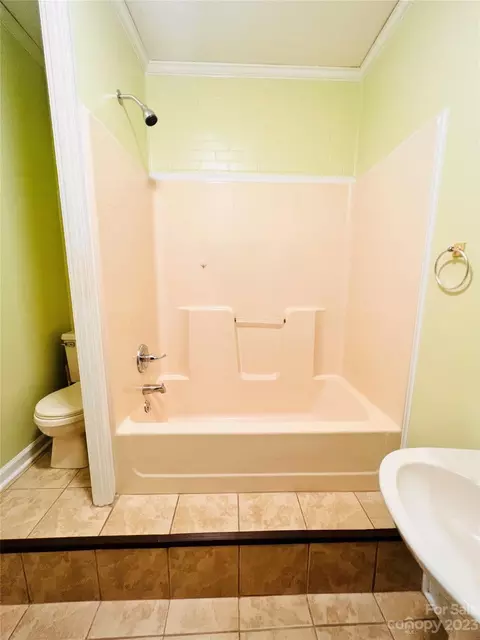 207 7th Ave, Conover, NC 28613 photo 11