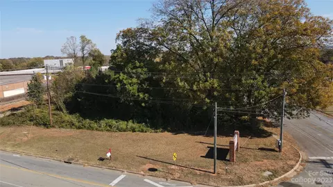 0 Main Ne 8-12 Ave NE #8-12, Hickory, NC 28602