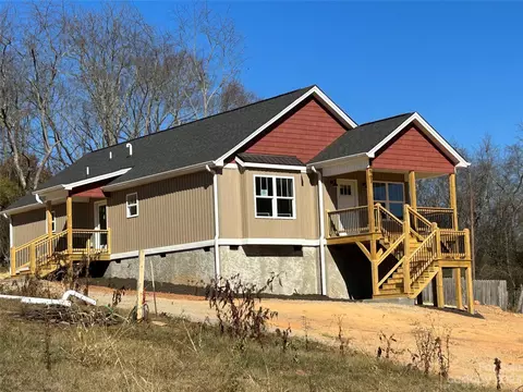 563 Old Leicester Hwy, Asheville, NC 28806