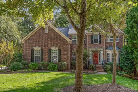 4010 Nicole Eileen Ln, Charlotte, NC 28216