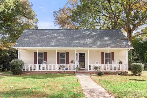421 Kimbrook Ct, Rock Hill, SC 29730