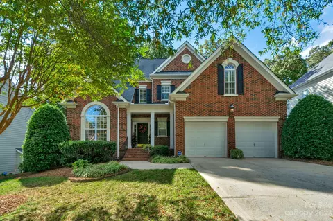 13852 Ballantyne Meadows Dr, Charlotte, NC 28277