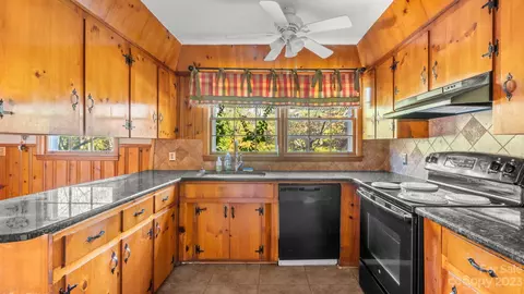 528 Mcfarlane Dr, Chester, SC 29706 photo 10