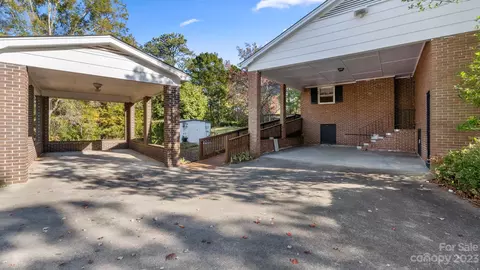 528 Mcfarlane Dr, Chester, SC 29706 photo 3