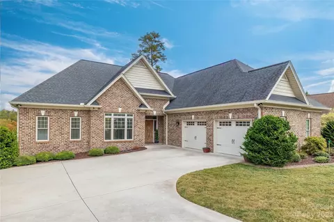 3533 Blankenship Dr, Morganton, NC 28655